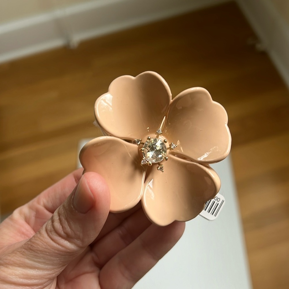 Cream Kate Crystal Flower Clip
